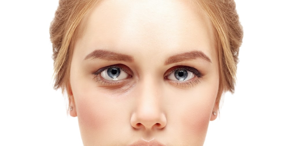 Always follow your surgeon's post-blepharoplasty recommendations to avoid uncomfortable symptoms